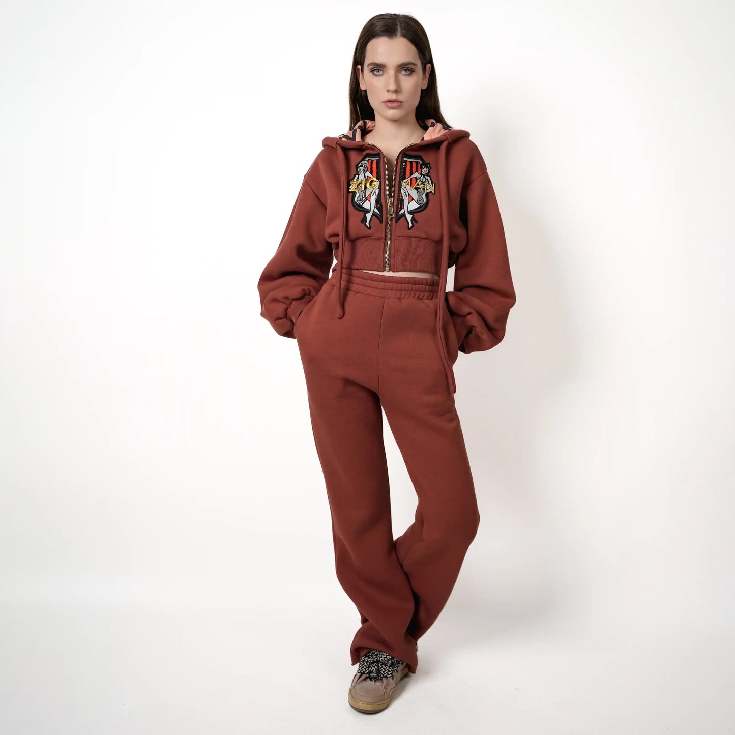 TRACKSUIT 2.30